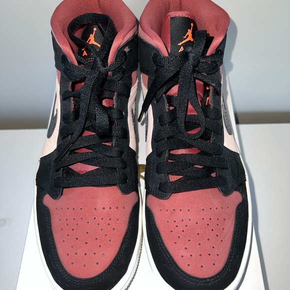 Jordan 1 Mid Canyon Rust, Size 8W - Picture 2 of 3